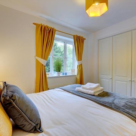 Modern 2 Bed House Sleeps 6 Southam Town Centre - Inspire Homes Ltd Екстер'єр фото