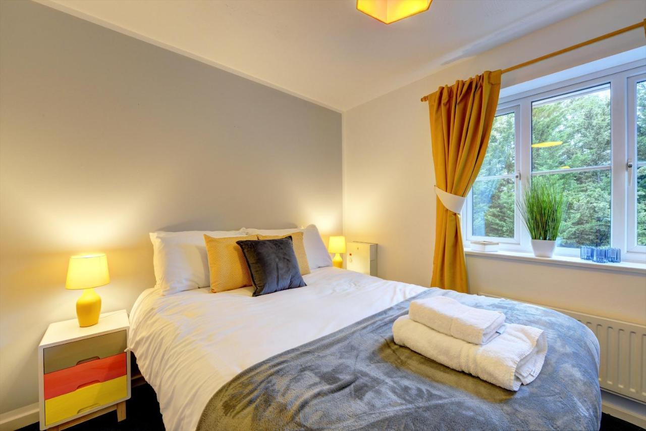 Modern 2 Bed House Sleeps 6 Southam Town Centre - Inspire Homes Ltd Екстер'єр фото